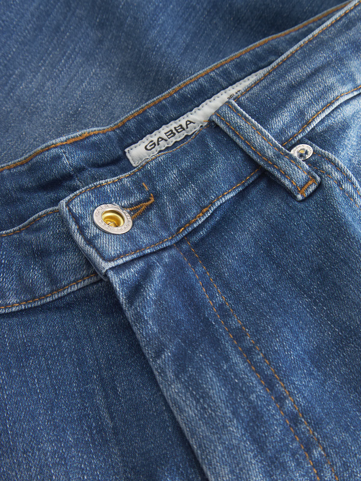 Markus Selvedge Shorts Limited - Mid Blue Denim - Image 5